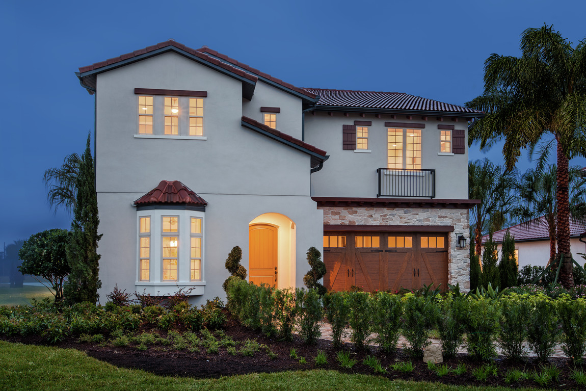 Florida exterior with accent paint used in popular design trends