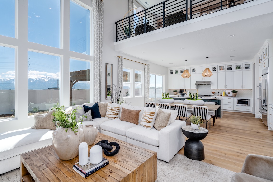 modern great room looking out at the stunning views