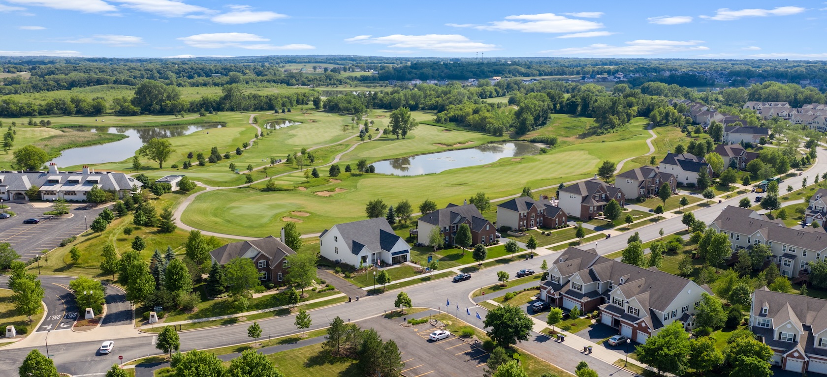 Toll Brothers New Home Community, Bowes Creek Country Club, Offers Final Selection of Home Sites in Popular Chicago Suburb featured image