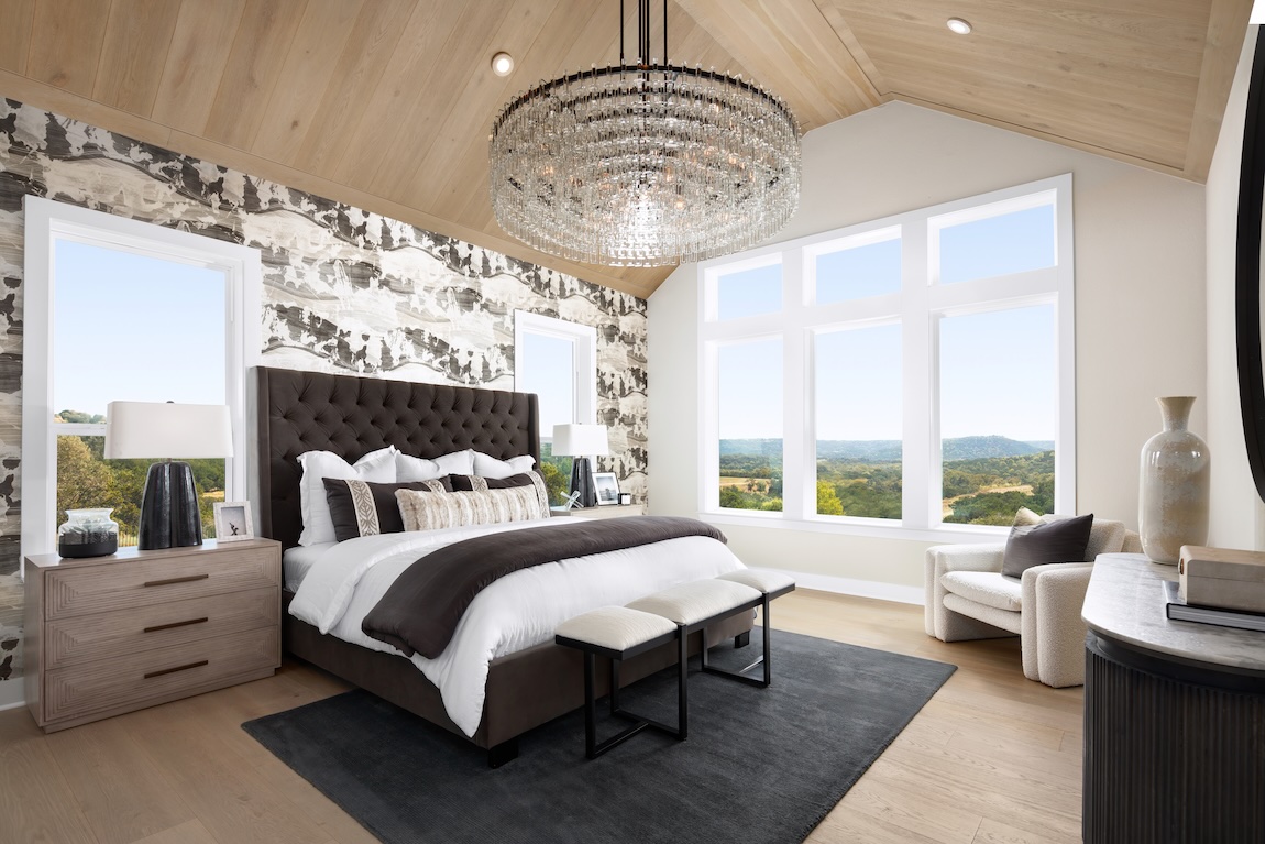 Luxe airy modern bedroom design
